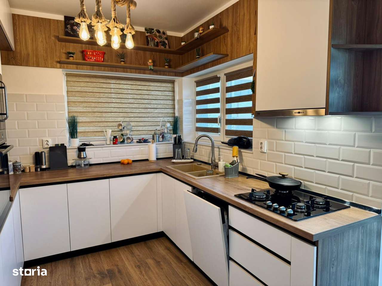 Casa cu 4 camere Visan-4