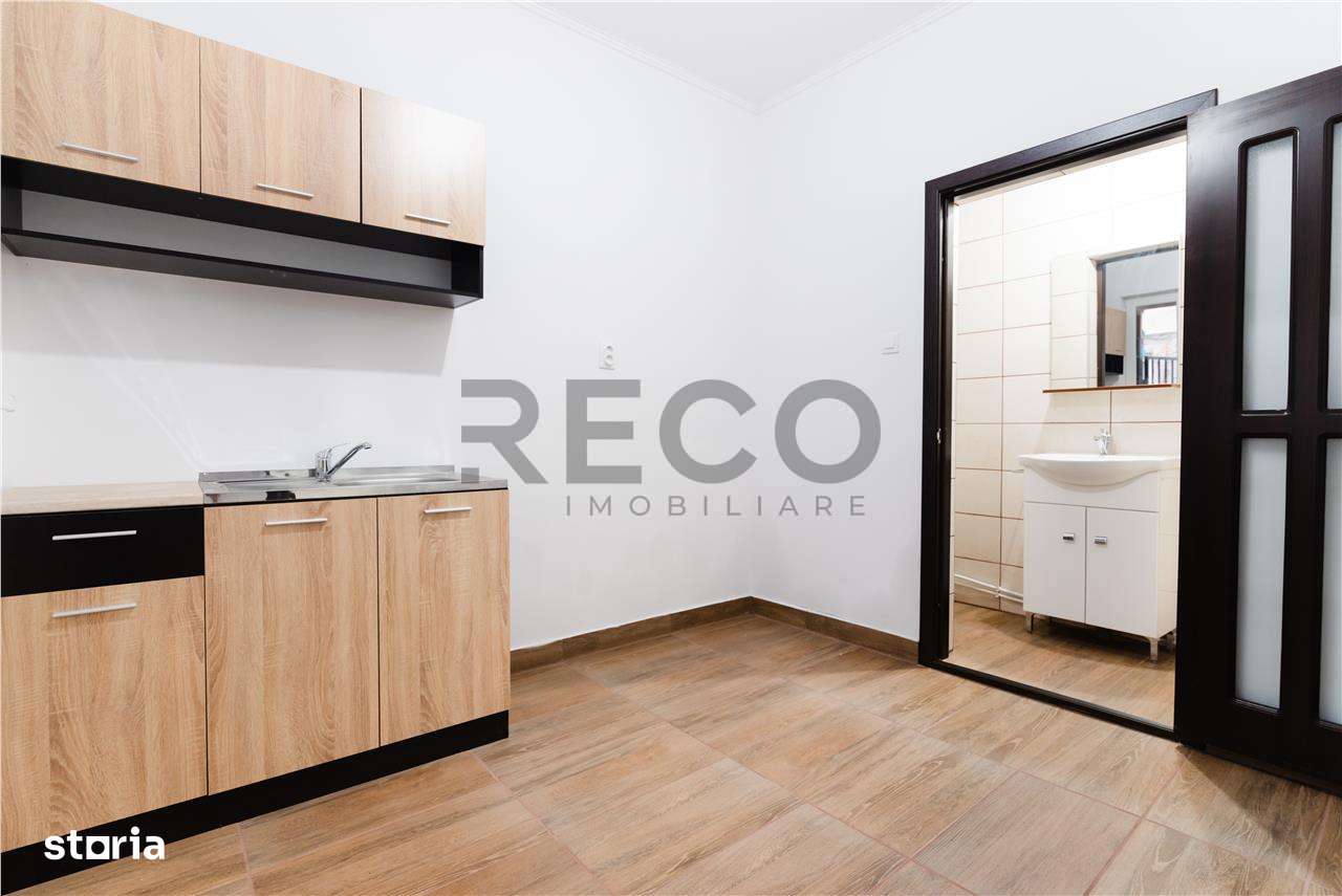 RECO . Casa centrala la pret de garsoniera . - Imagine principală: 1/9