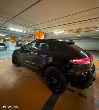 Porsche Macan - 3