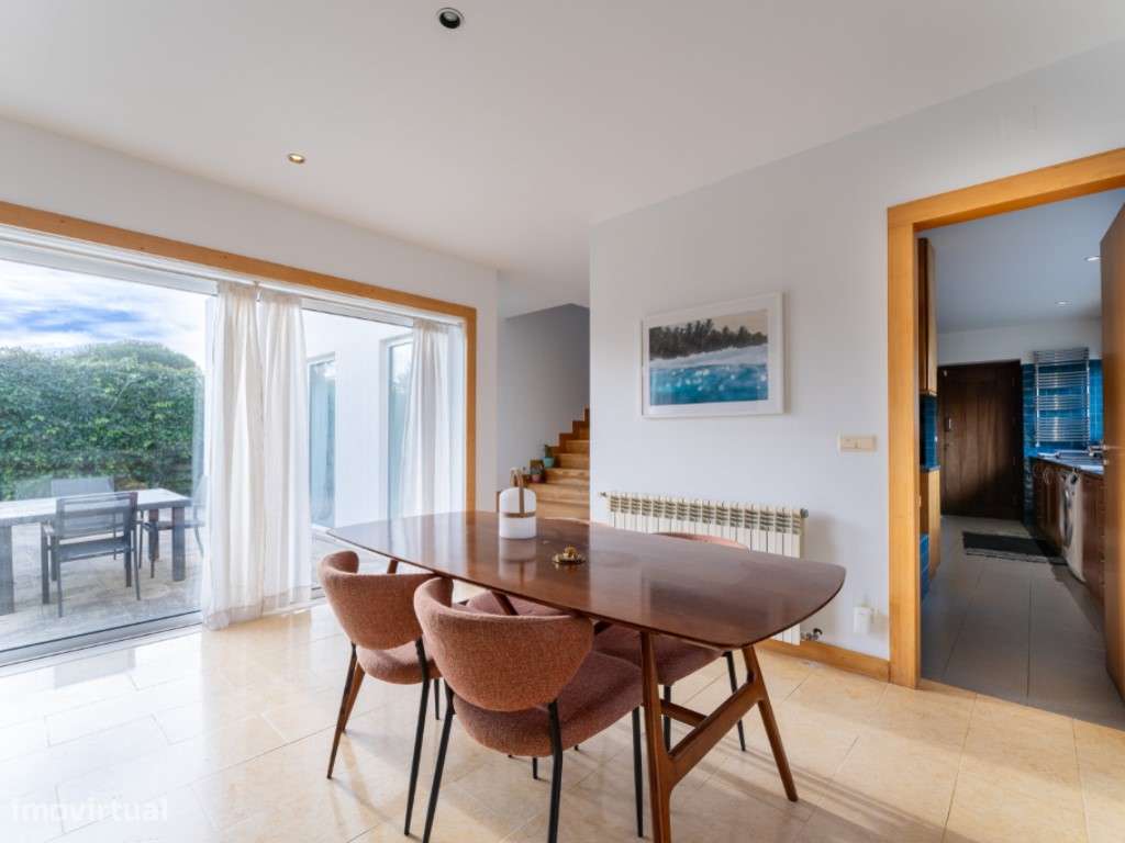 Fantástica moradia situada em Venda Nova- São Martinho do Porto-11