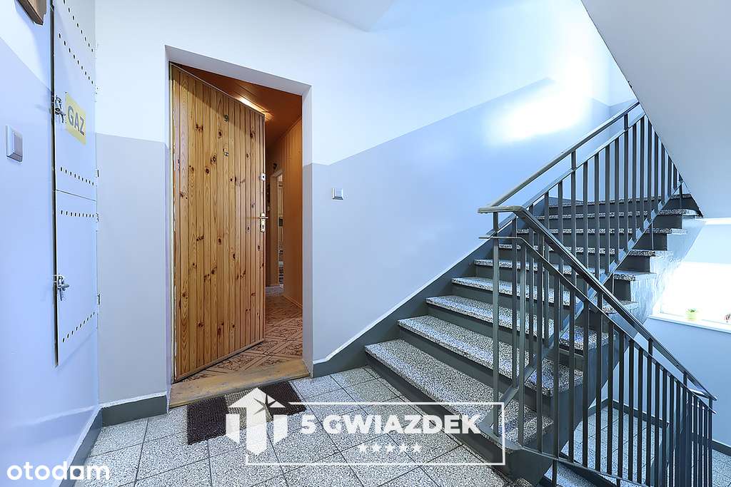 2 pokoje • II piętro • duży balkon • parking-16