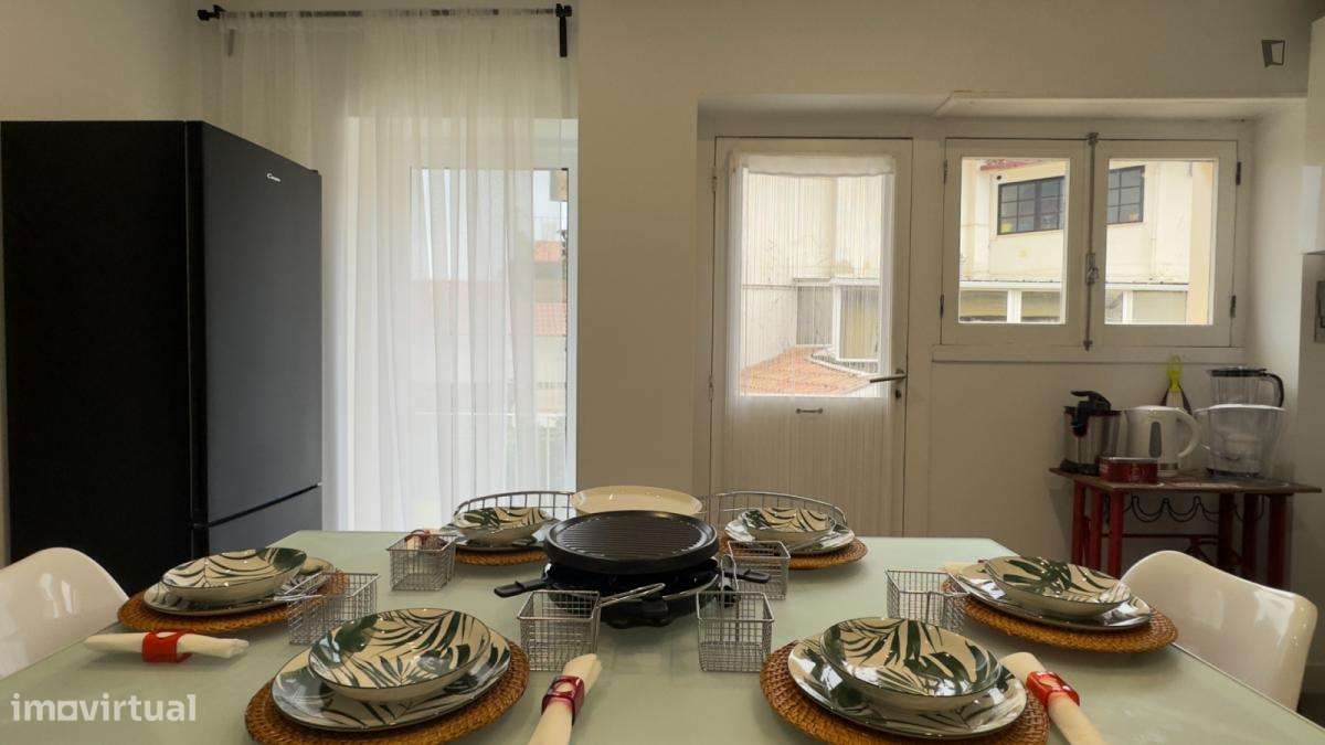 Quarto - localizado em Norton de Matos Coimbra - Grande imagem: 3/21