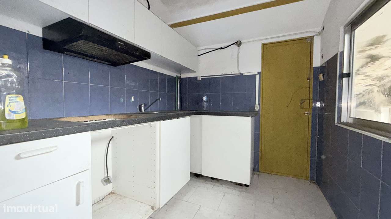 Moradia para remodelar em Ermesinde-17