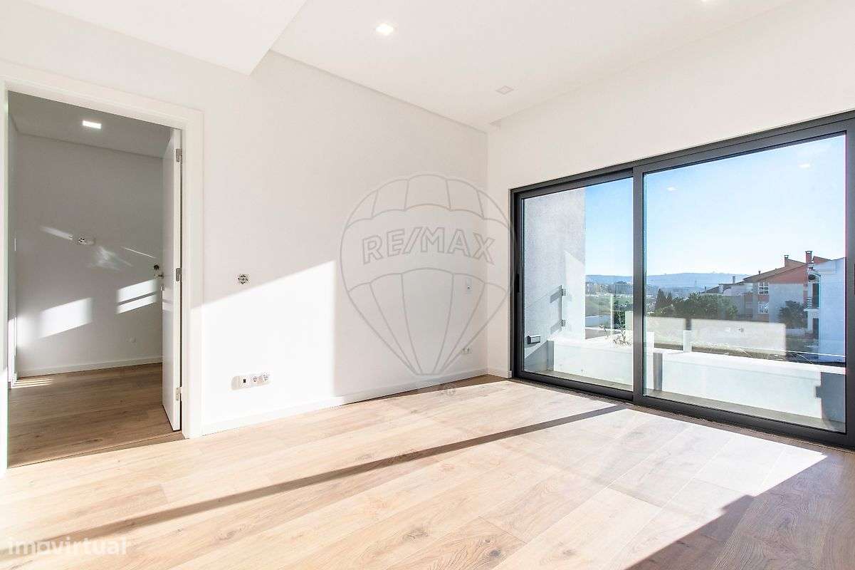 Moradia T4 para venda - Grande imagem: 2/50