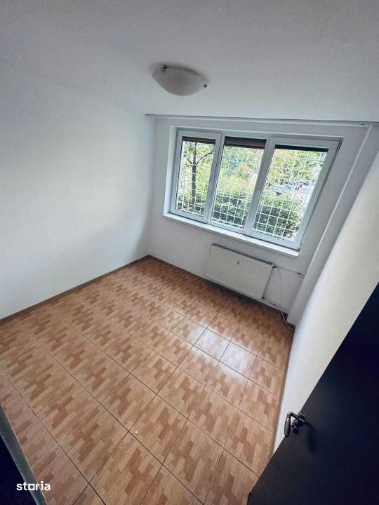 Apartament 4 camere- zona Apusului / Gorjului - Imagine principală: 4/8