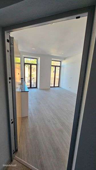 Edifício reabilitado para investimento | 8 unidades + rooftop | Ativo - Grande imagem: 5/12