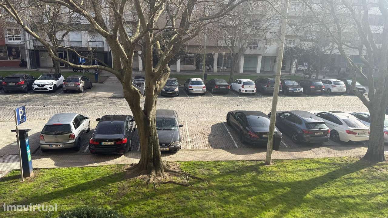 Apartamento T1+2 (Centro Póvoa de Varzim)-14