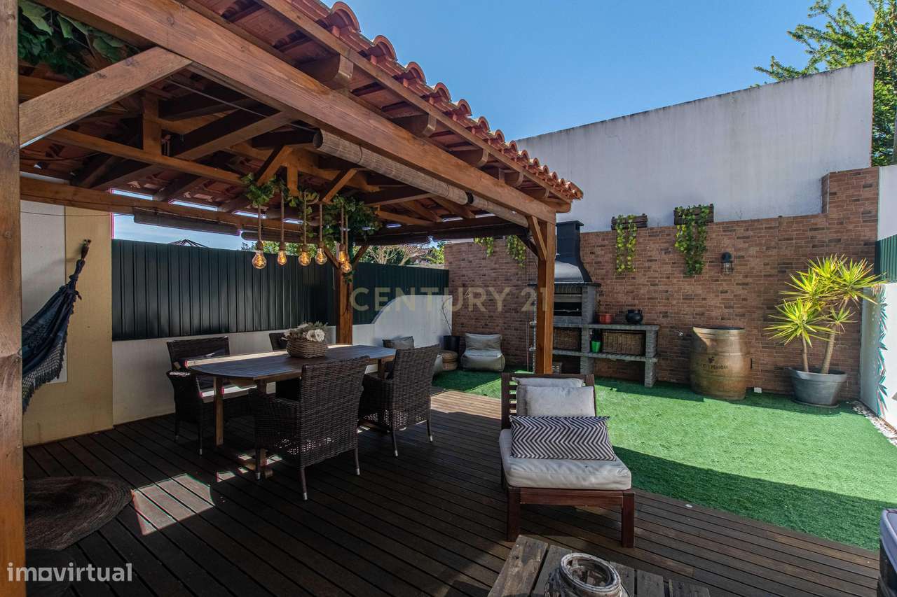 Moradia T4 em Condomínio Privado | Exclusividade, Conforto e Qualidade - Grande imagem: 5/58