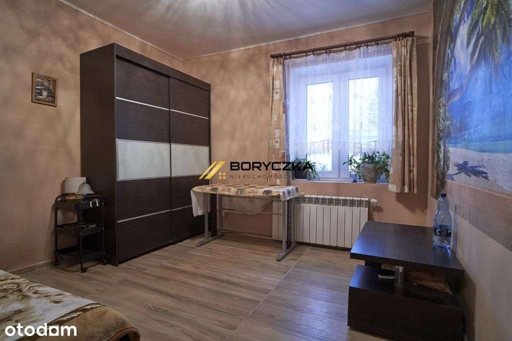 Atrakcyjny dom w Żabnie.-8