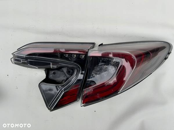 Toyota Chr Ch-r 16- lampa tył prawa komplet - 3