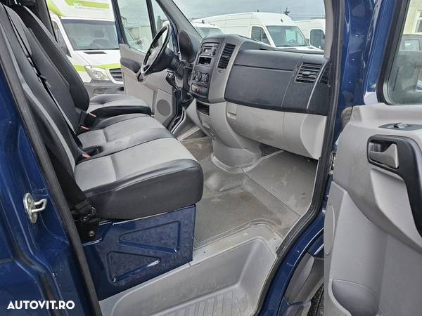 Volkswagen Crafter 2.0 TDI - CUB/BOX - AXA DUBLA - 3.5 Tone - 7