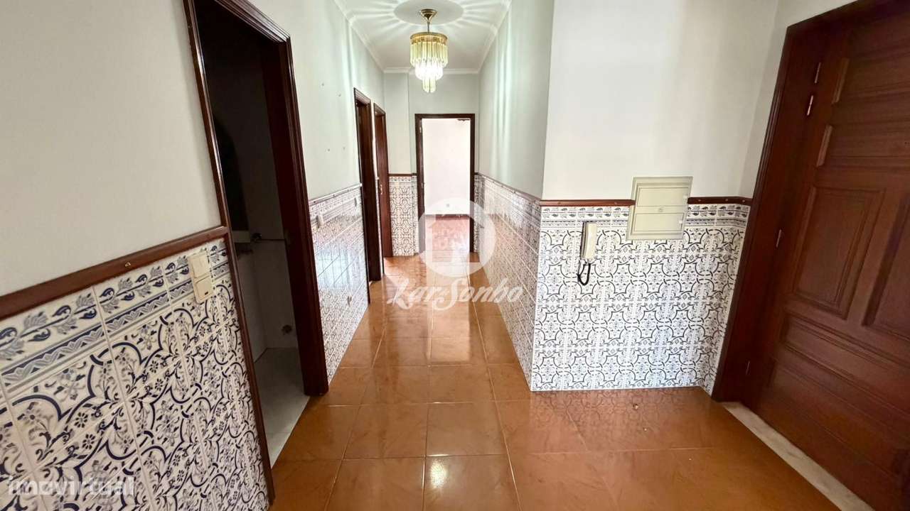 Apartamento T2 em Venda Nova  Rio Tinto com garagem box de 35m2 - Grande imagem: 5/15