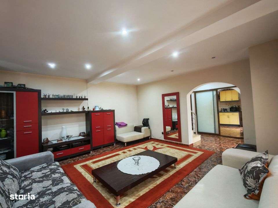 Casa in Serbanesti-13