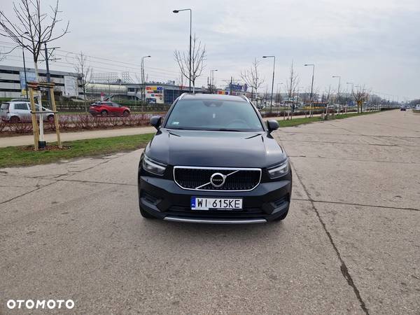 Volvo XC 40 T3 Momentum - 4