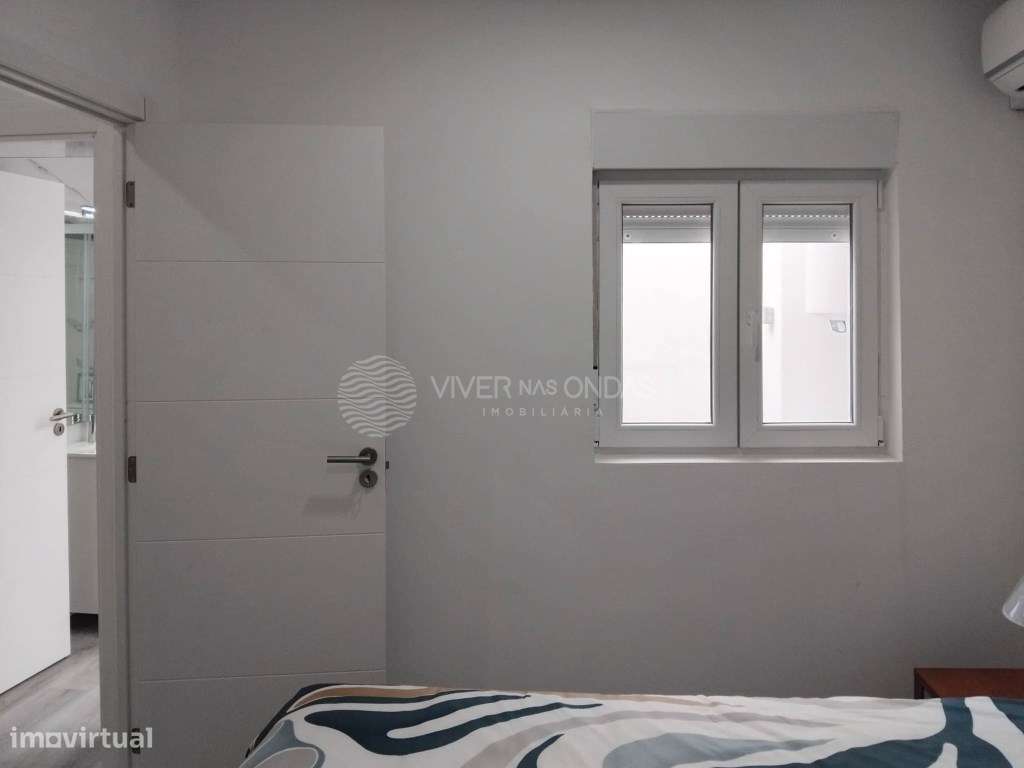 Moradia T1 totalmente renovada, com terraço, no centro do Porto.-16