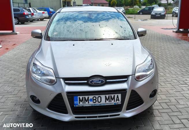 Ford Focus 1.6 TDCI DPF Ambiente - 4