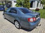 Volkswagen Jetta 1.6 Comfortline - 4