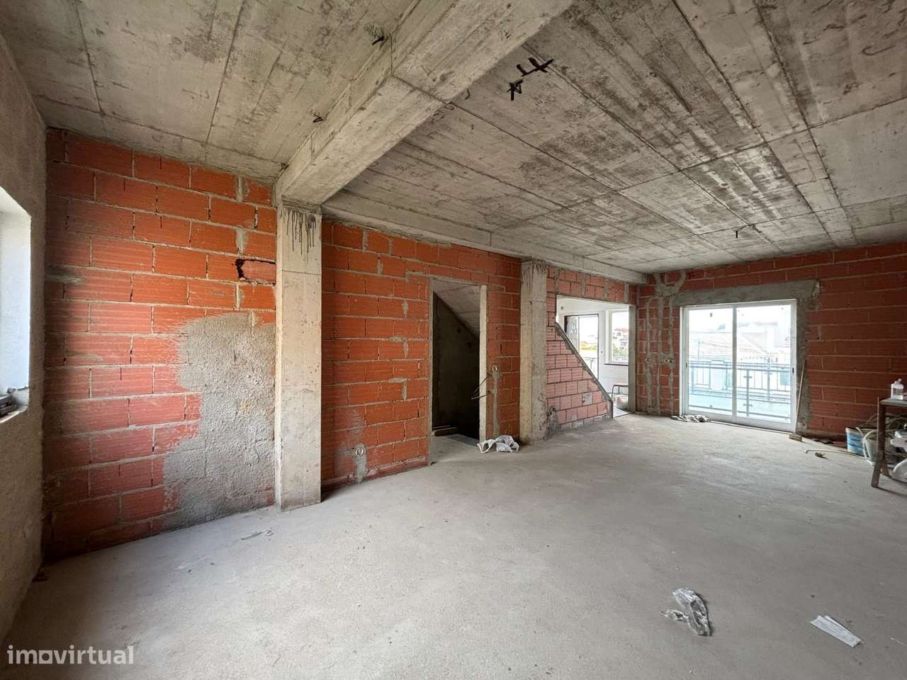 Moradia Geminada de Excelência em Vale Flores – Feijó, Almada - Grande imagem: 5/23