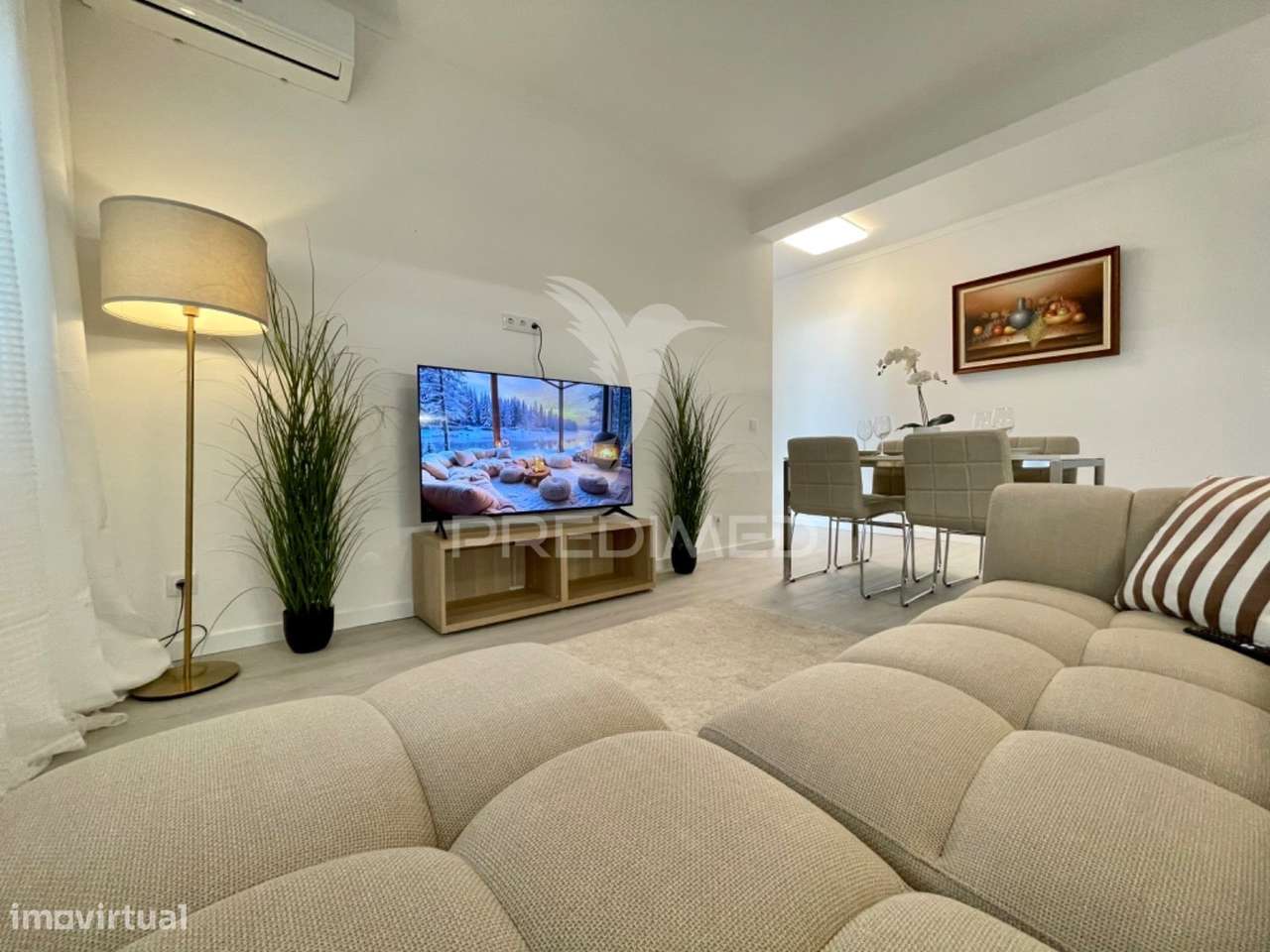 Apartamento T2 com duas casas de banho - Grande imagem: 2/13