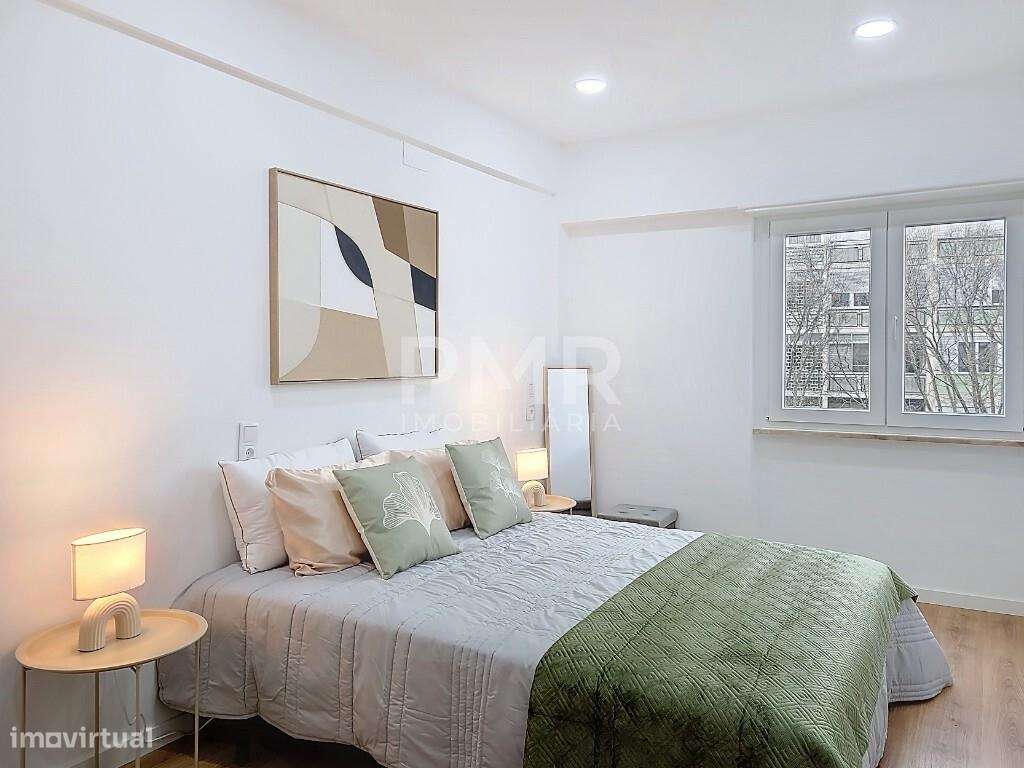 Apartamento T2 Remodelado em Benfica - Grande imagem: 4/14
