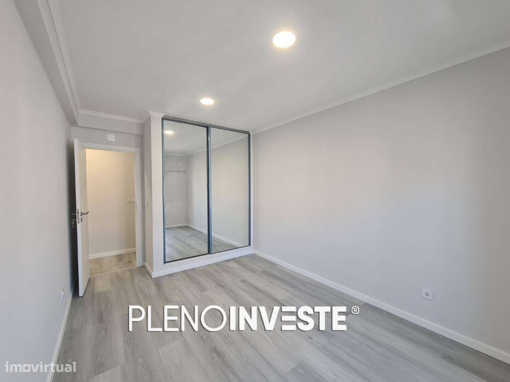 T4 totalmente remodelado na Amora-7