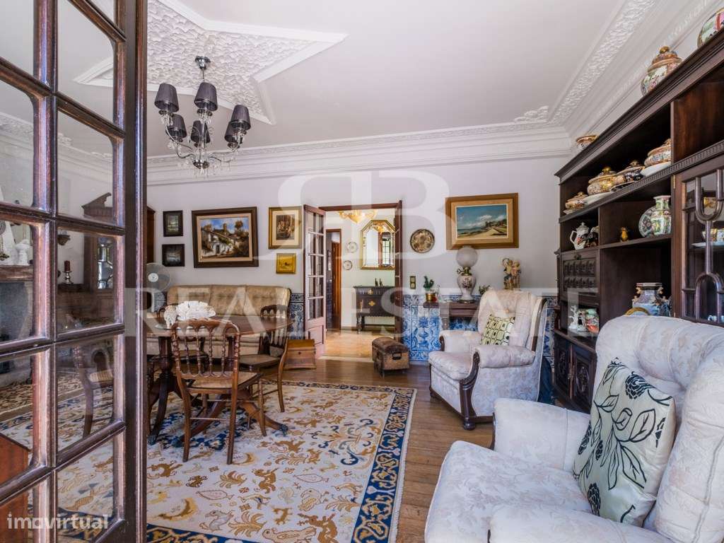 CASA T5 + JARDIM +VISTA + ADEGA + GARAGEM |ANEXO - V.N.AZEITÃO-12