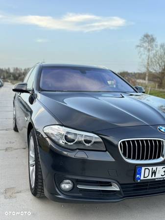 BMW Seria 5 530d xDrive Touring - 8