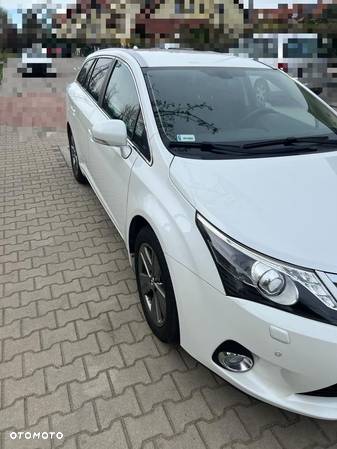 Toyota Avensis 1.8 Premium MS - 2