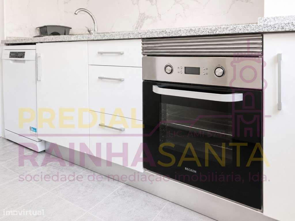T3 Totalmente Remodelado na Solum, Coimbra, com Garagem Fechada-22