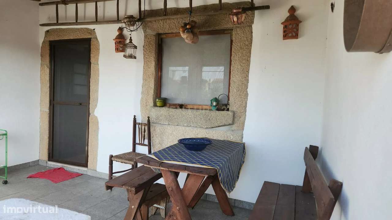 Moradia em Pedra com Terraço e Logradouro — Escalos de Baixo-24
