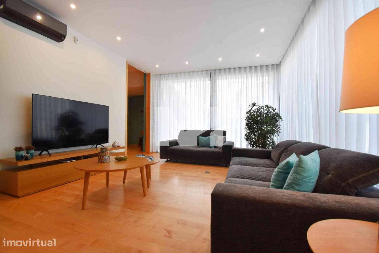 Moradia T4 | 4 Suites | Jardim | Centro | Maia-4