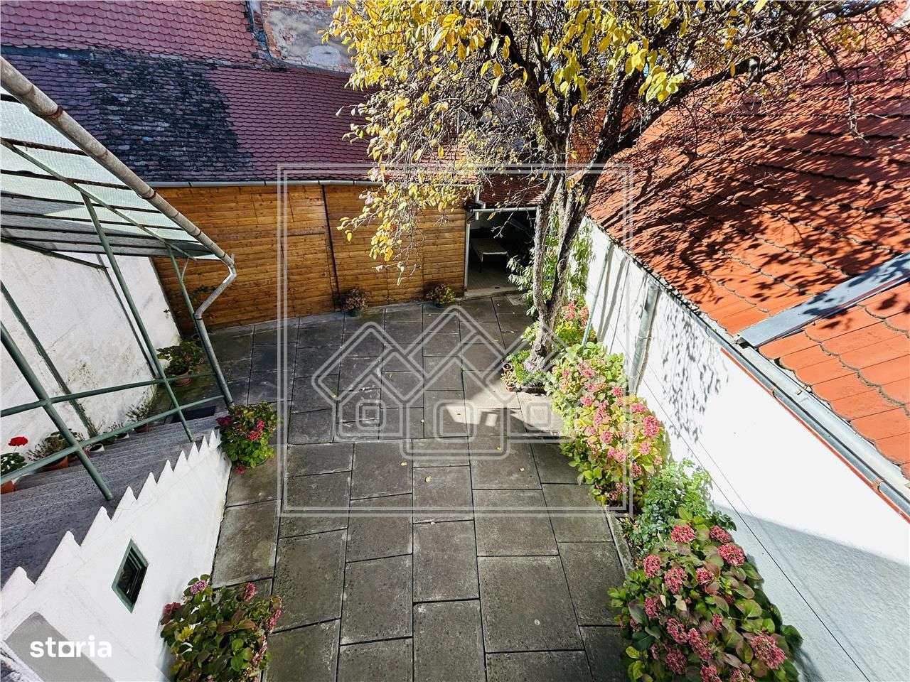 Casa tip duplex, in zona Ultracentrala, pretabila pentru investitii - Imagine principală: 5/20