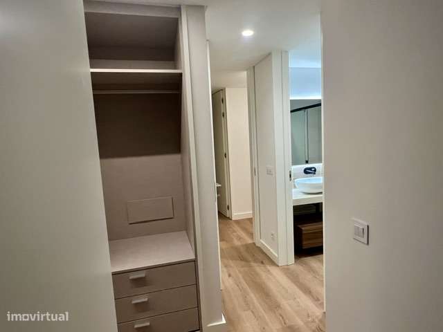 3 Apartamentos T2+1-15