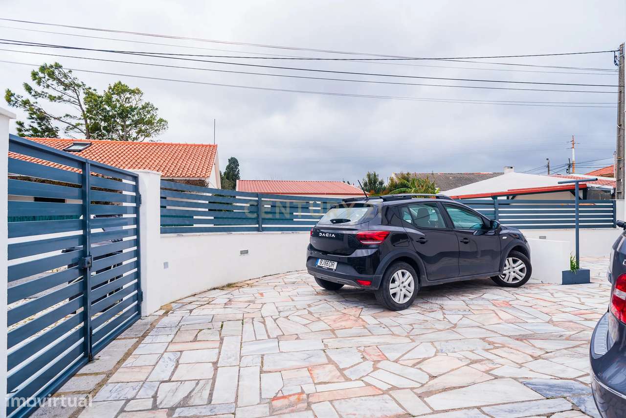 Arrenda-se T2 renovado em andar de Moradia , Muito Luminoso, com Terra - Grande imagem: 3/26