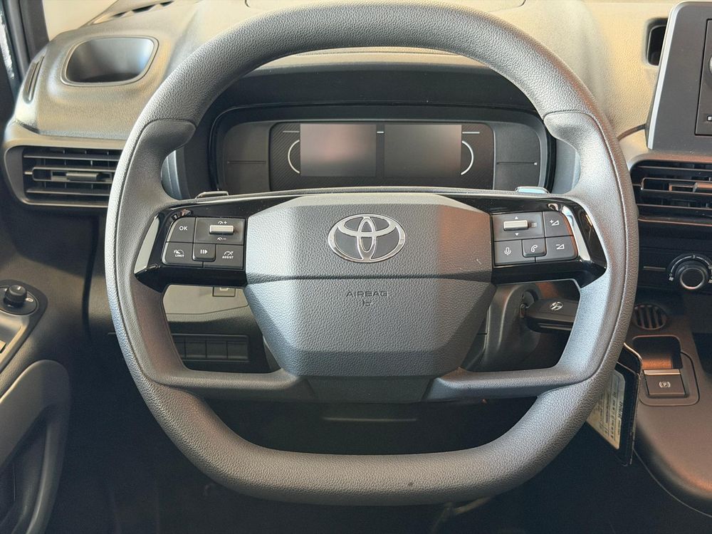 Toyota Proace-city-verso TOYOTA Proace City 1.5 D4-D 130 KM