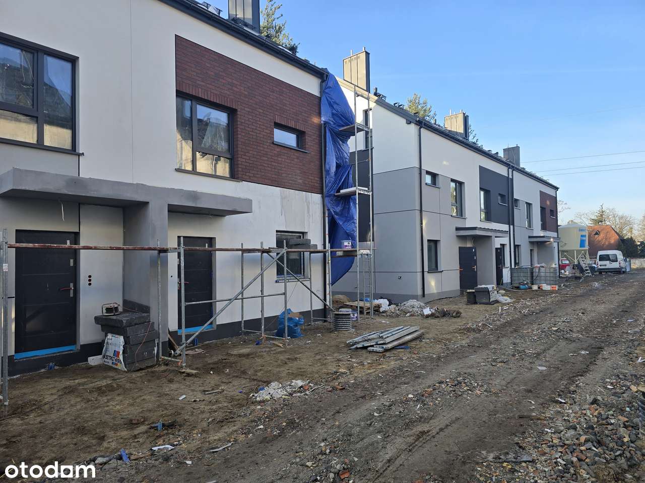 Segment 116m2, 3 poziomy użytkowe, ogródek, 2 x parking-2