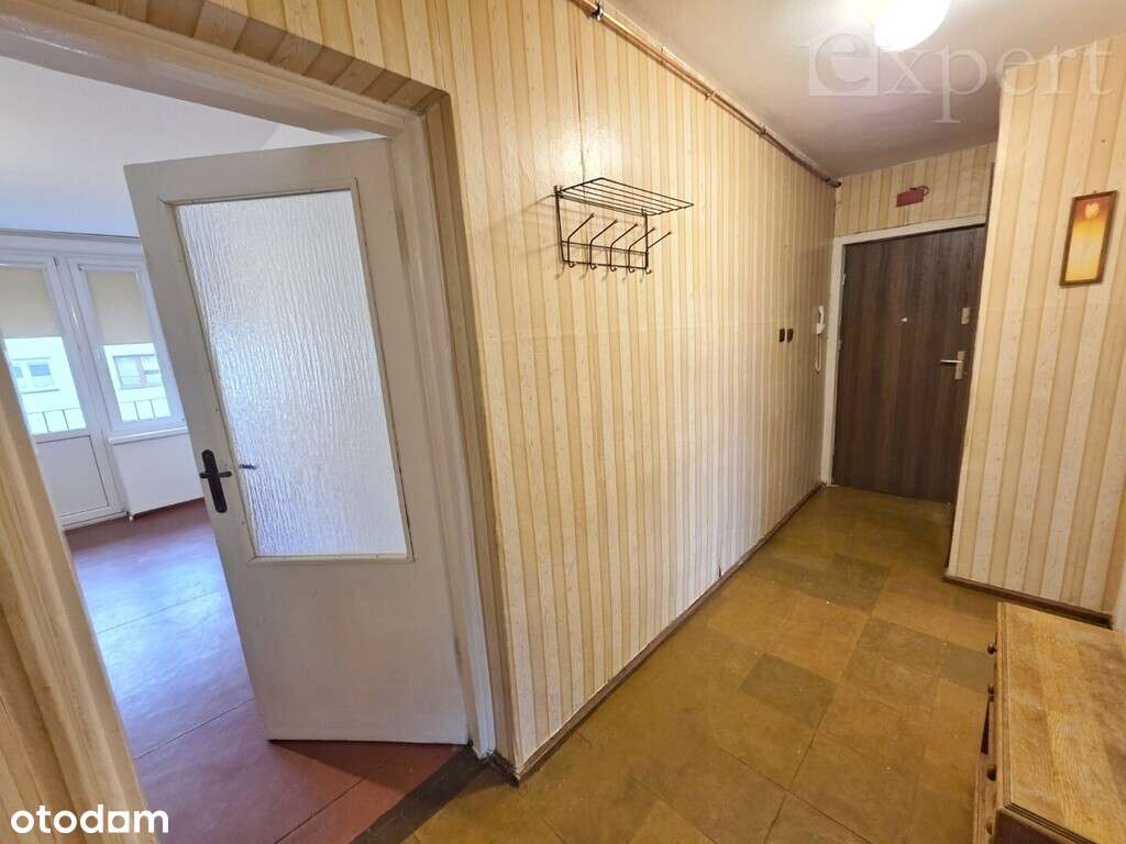 1 piętro, balkon, dwa pokoje ulica 1 Maja-5