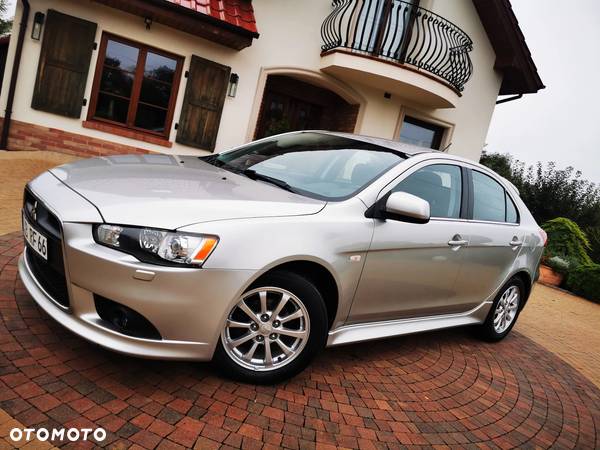 Mitsubishi Lancer Sportback 1.6 ClearTec Plus - 17