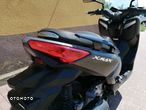 Yamaha X-max - 5