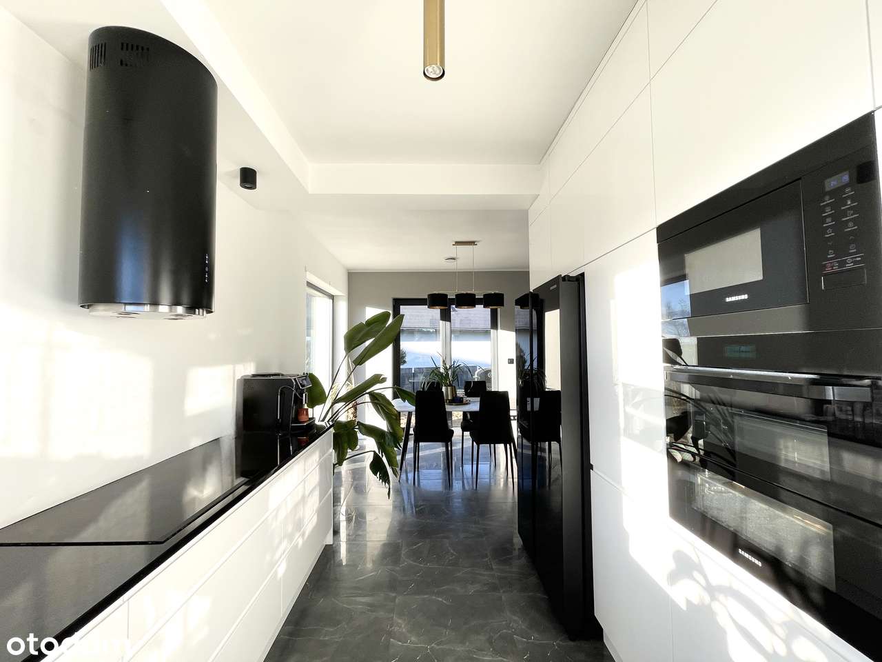 Taras od południa, garaż na 2 auta, rekuperacja, pompa ciepła. - Pełny obrazek: 4/20