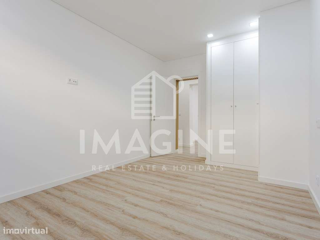 Apartamento T4 com terraço, churrasqueira e arrecadação - Bairro do...-26