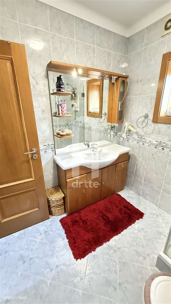 Apartamento T4 de luxo em Oliveira de Azemeis-16