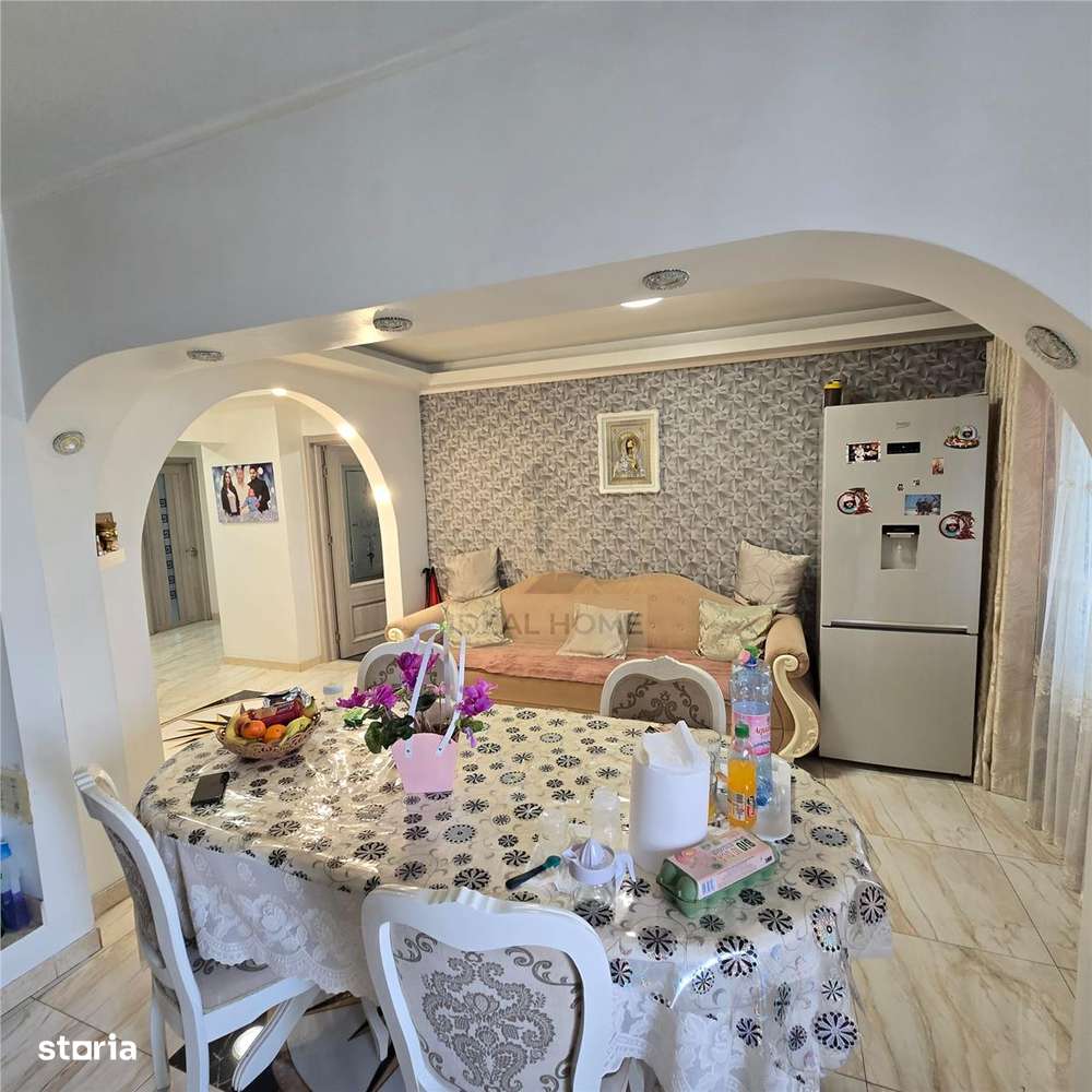 Apartament 4 camere decomandat Dacia-Vitejilor - Imagine principală: 3/12