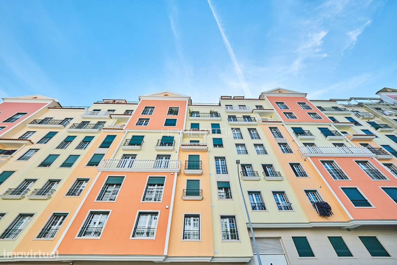 T2 no Neudel: Conforto Moderno com Vida de Bairro à Porta-21