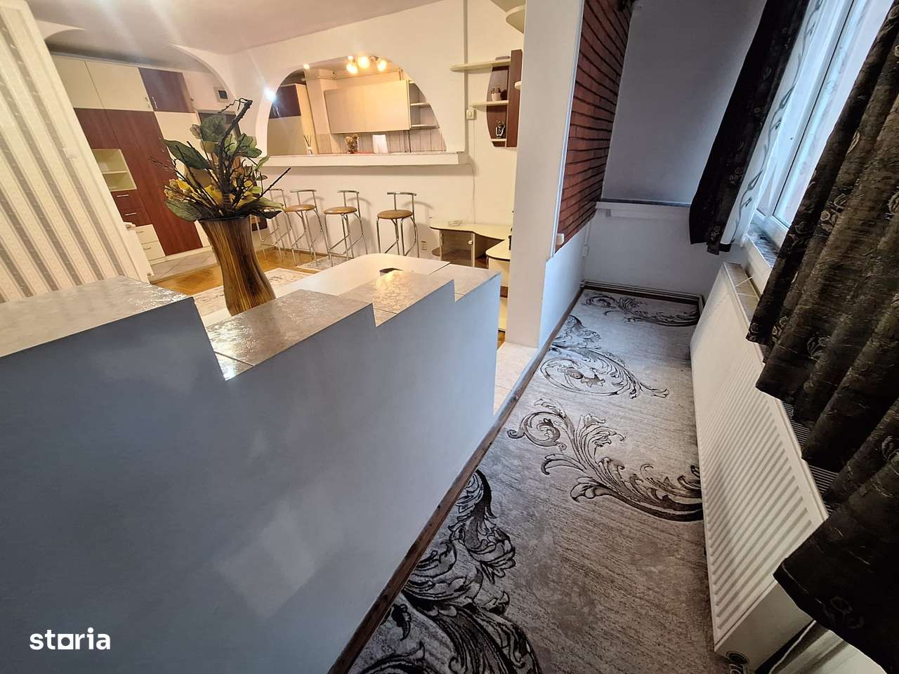 Garsoniera Spatioasa 44mp- Str.De Mijloc - COMISION 0% - Imagine principală: 4/10