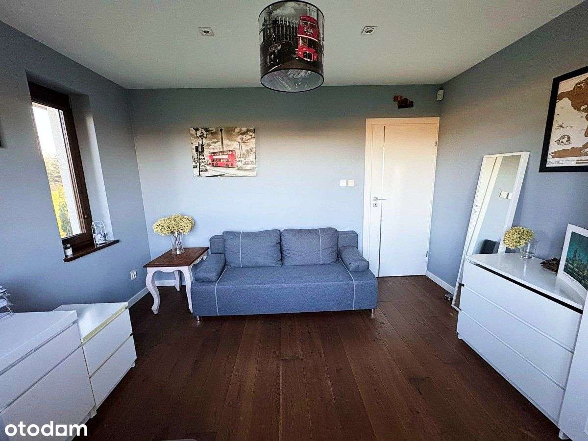 Piękny dom wolnostojący, na dużej działce-18