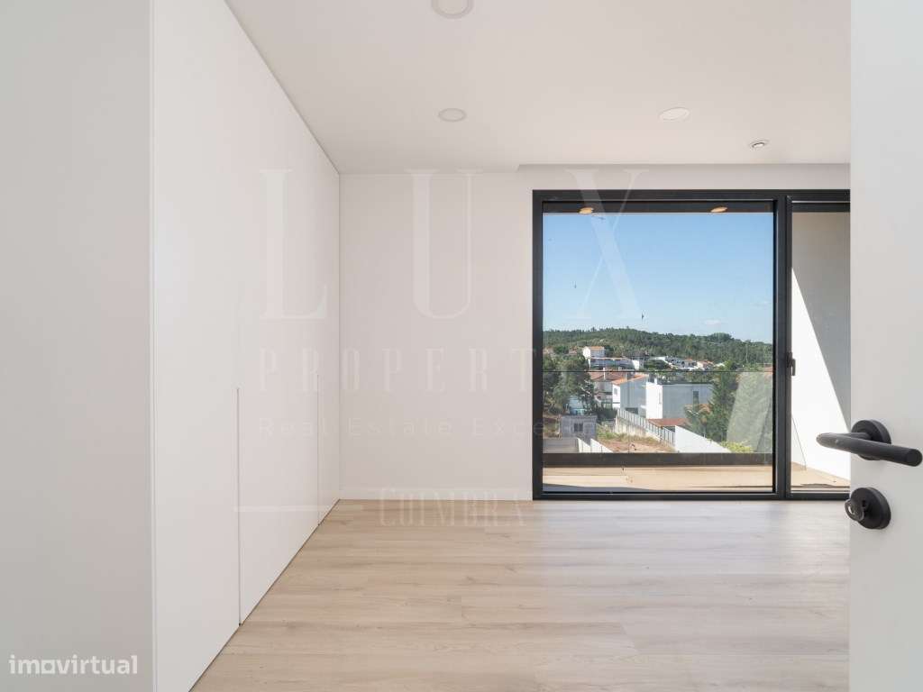 Moradia T4 | Pinhal do Bispo - Grande imagem: 3/36