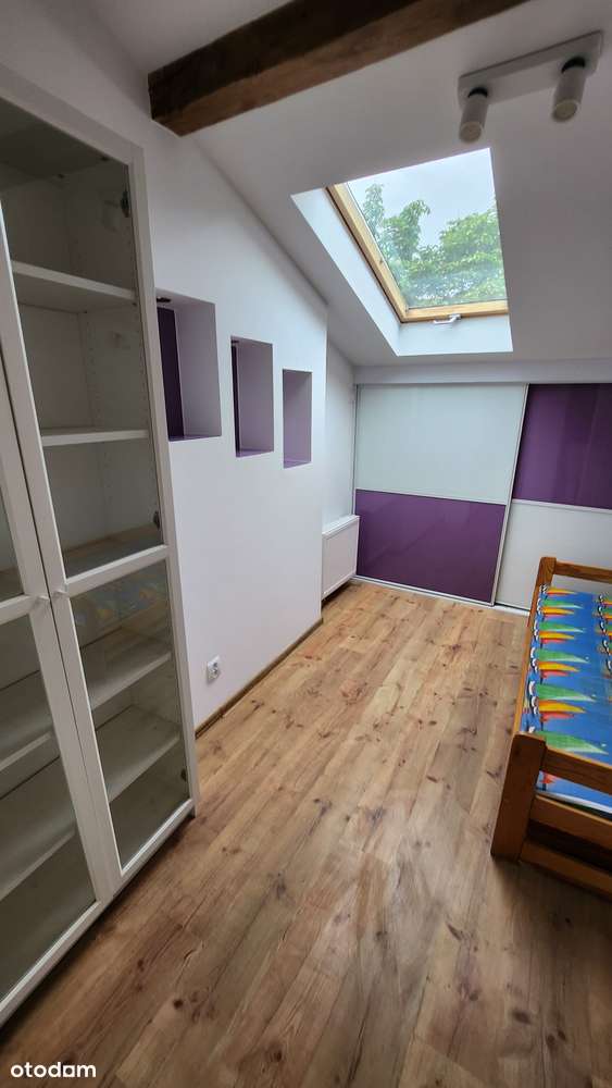 Przestronne 4-pokojowe mieszkanie z ogrzewaniem gazowym-6