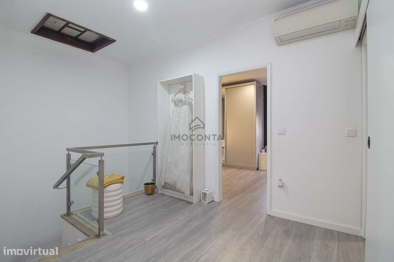 Moradia T3 de 3 Frentes Centro de Valongo-13