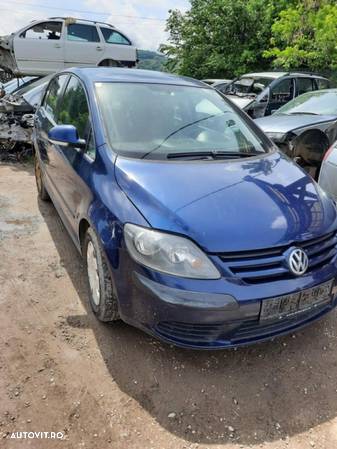 Dezmembrez VW Golf 5 Plus - 2